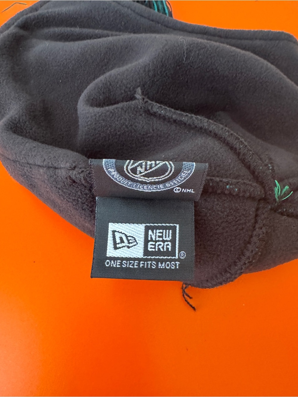 NWOT- SAN JOSE SHARK GEAR- SCARF AND 2 HATS! GREAT PACKAGE FOR SHARK TANK GEAR. - Picture 6 of 11